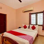Oyo Flagship Sri Devi Mahal