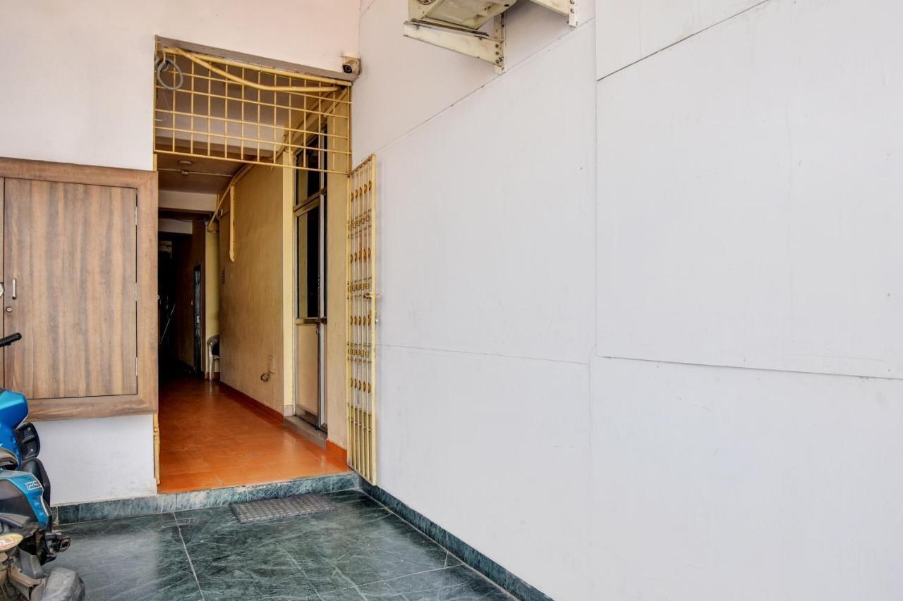 Oyo Flagship Sri Devi Mahal Chennai